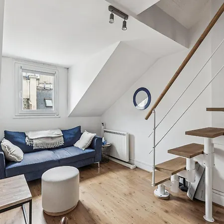 Magnifique Appart Duplex Metro 2pers
